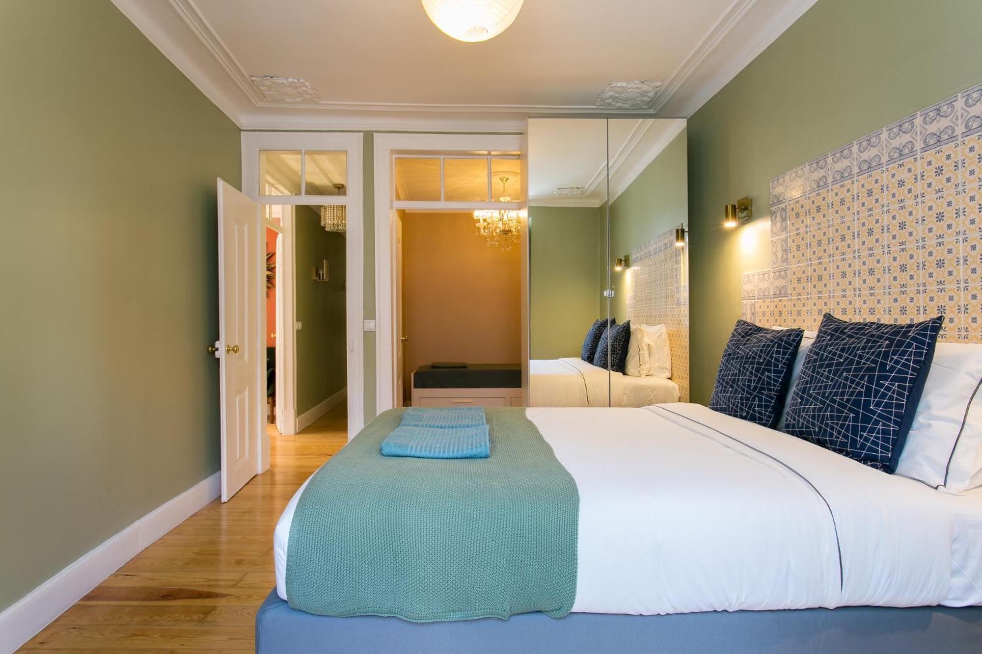 Apartment Historical Center, Large 2 Bedroom Apartment, Bright & Stylish *